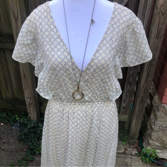 V Neck Maxi Cowgirl Freeflowing Floral Cotton Dress - Picture 5 of 13